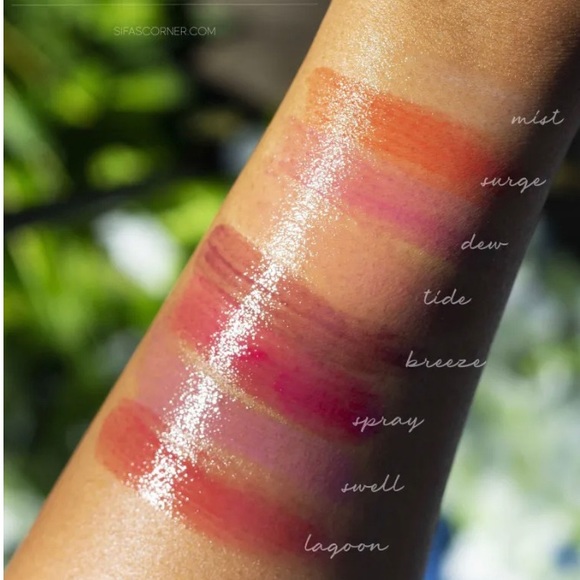 NWOB 3 BECCA PLUMPING LIP BALMS - Picture 3 of 5